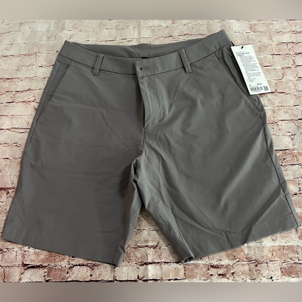 NWT Lululemon Men’s Commission Shorts 9”, Size 34, Grey